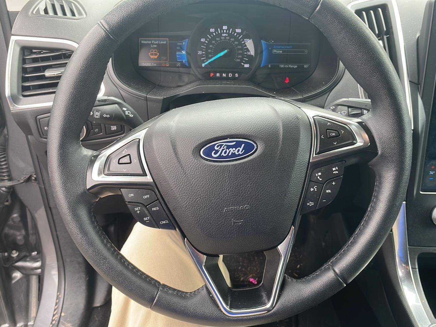 2024 Ford Edge Titanium - 3