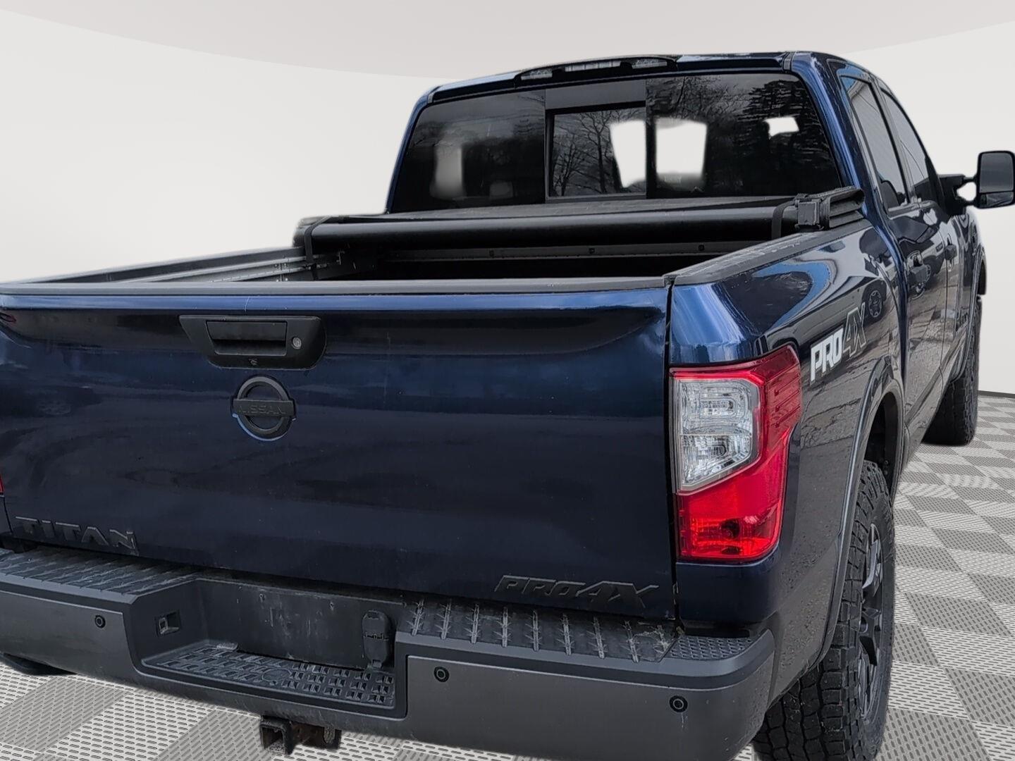 2017 Nissan Titan PRO-4X - 4