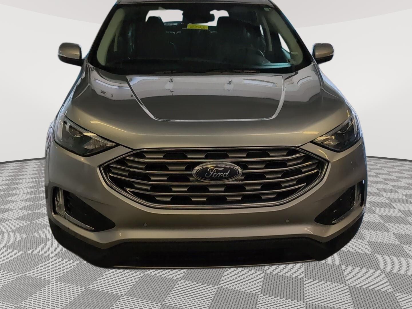 2024 Ford Edge Titanium - 1