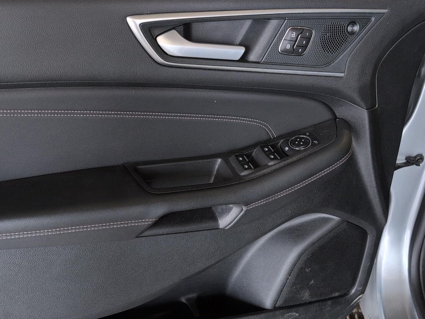 2024 Ford Edge Titanium - 7