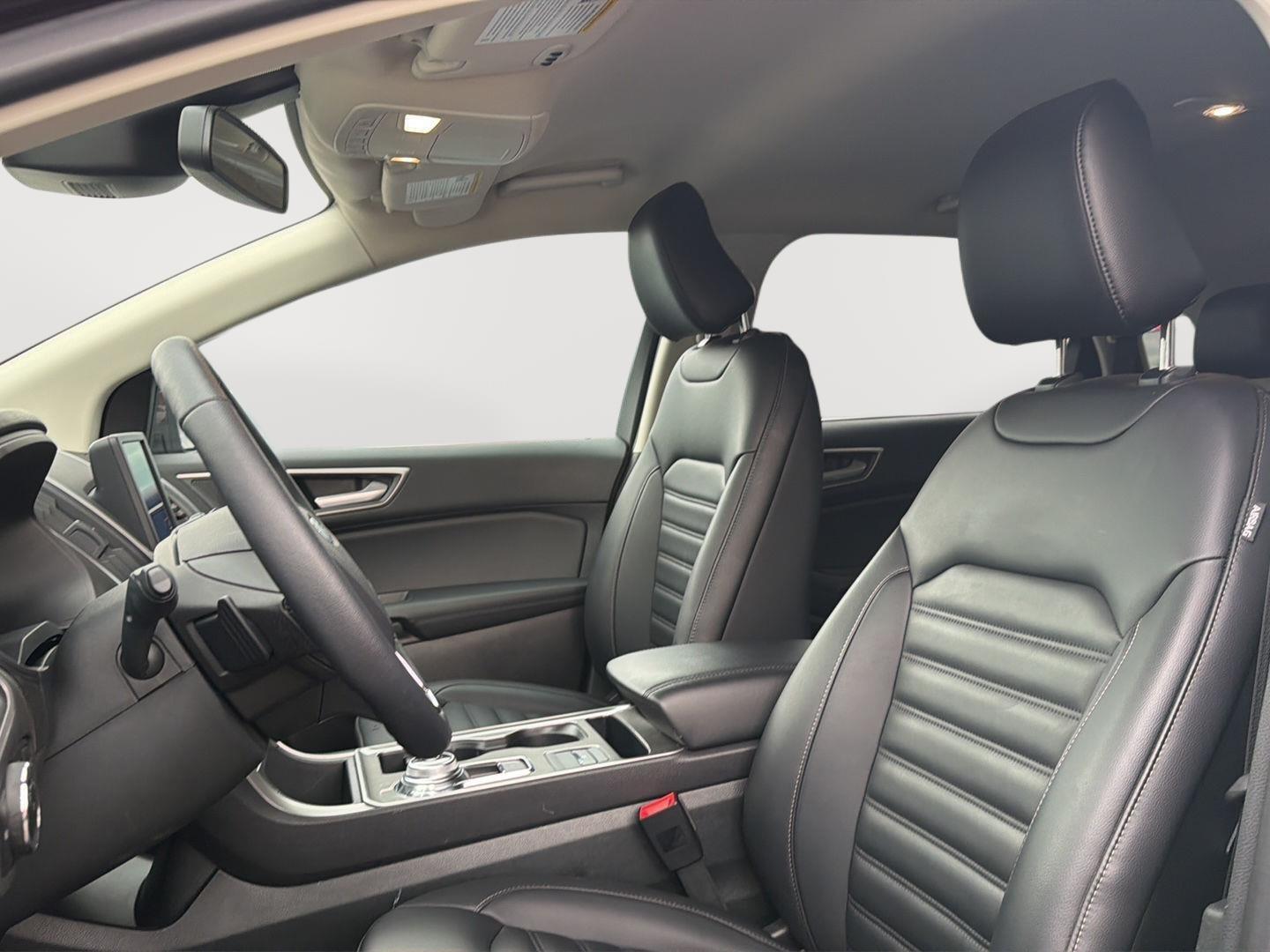 2024 Ford Edge SEL - 11