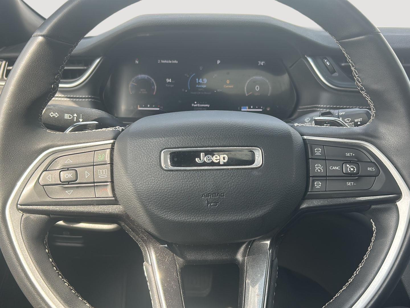 2023 Jeep Grand Cherokee L Altitude - 11