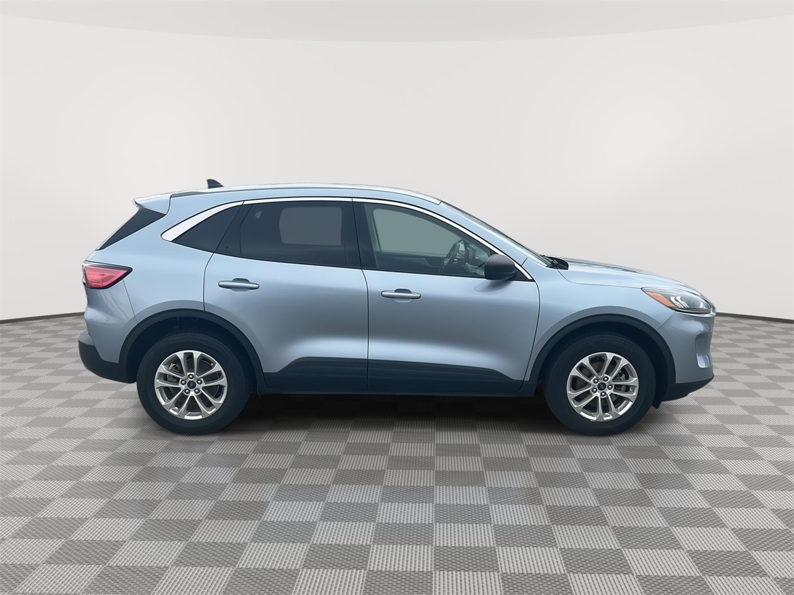 2022 Ford ESCAPE SE Base - 4