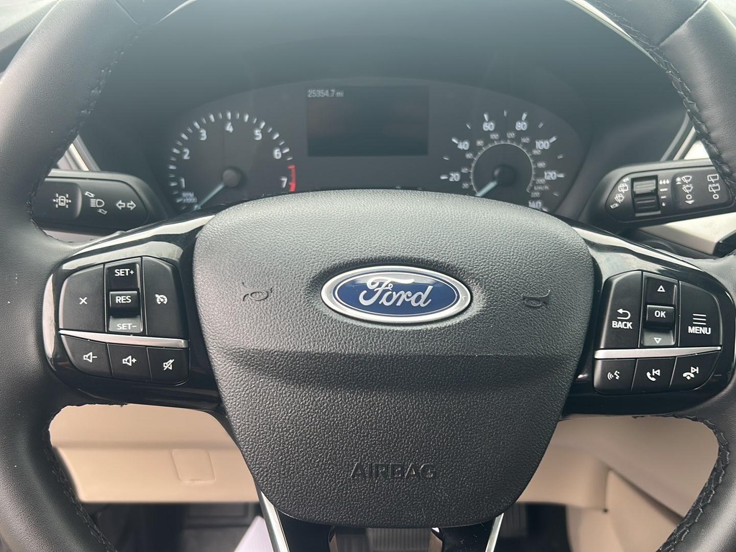 2022 Ford ESCAPE SE Base - 9