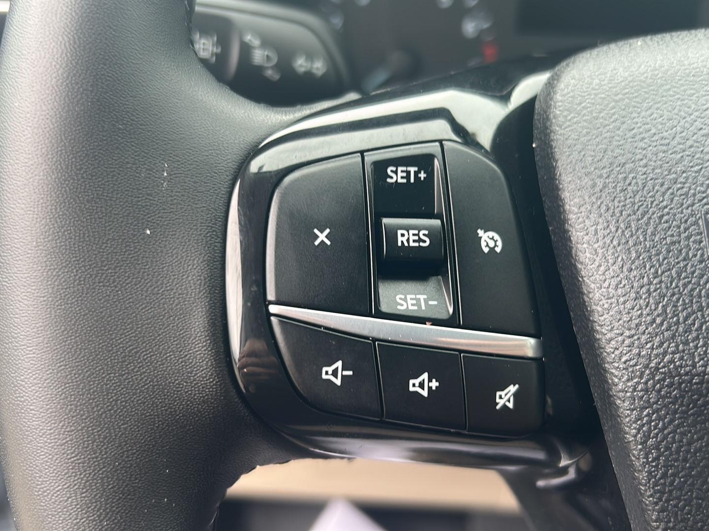2022 Ford ESCAPE SE Base - 11