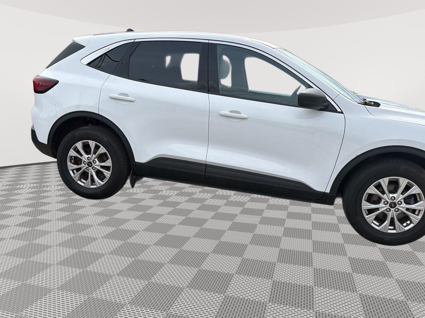 2023 Ford Escape Active - 6
