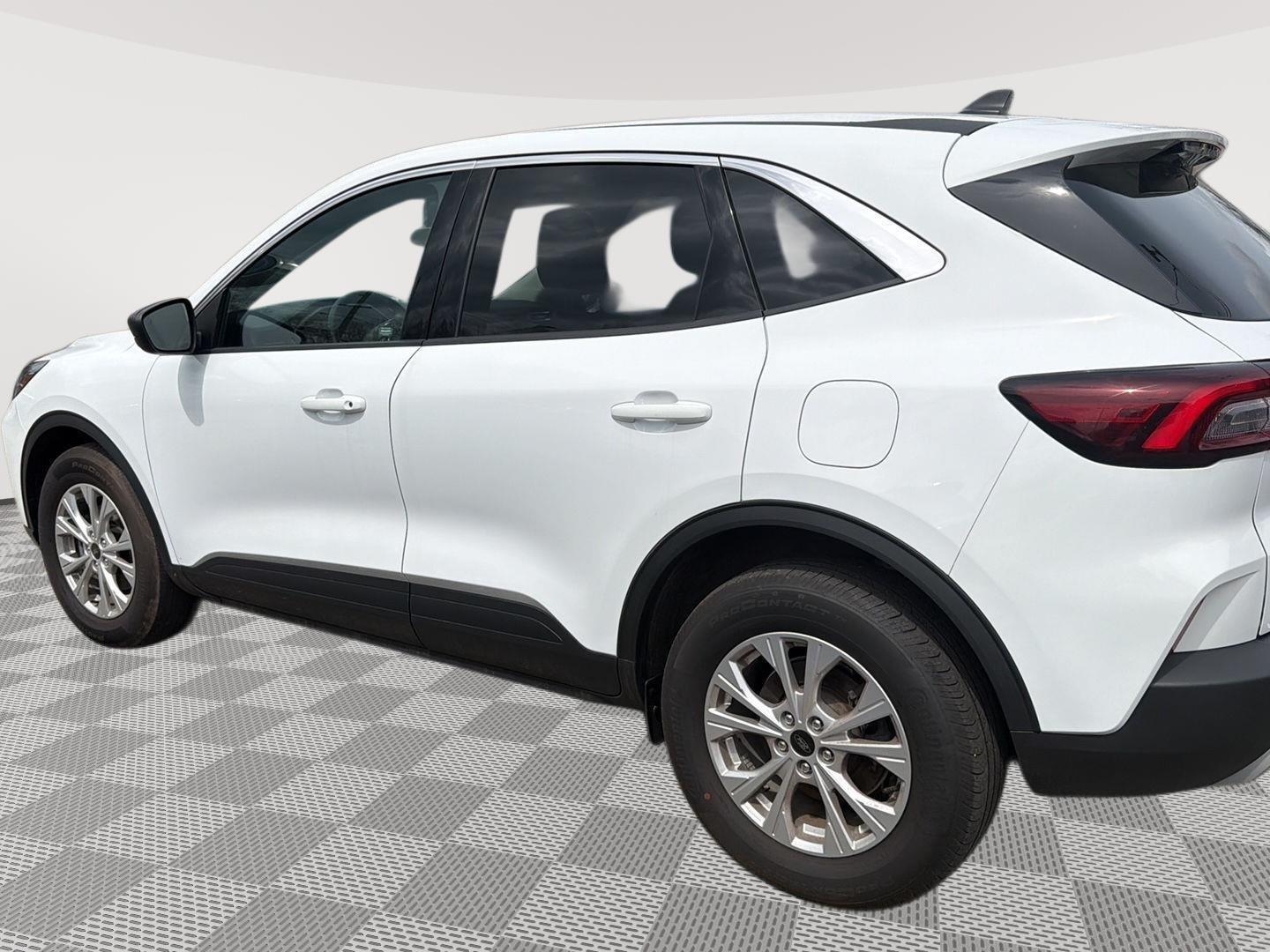 2023 Ford Escape Active - 10