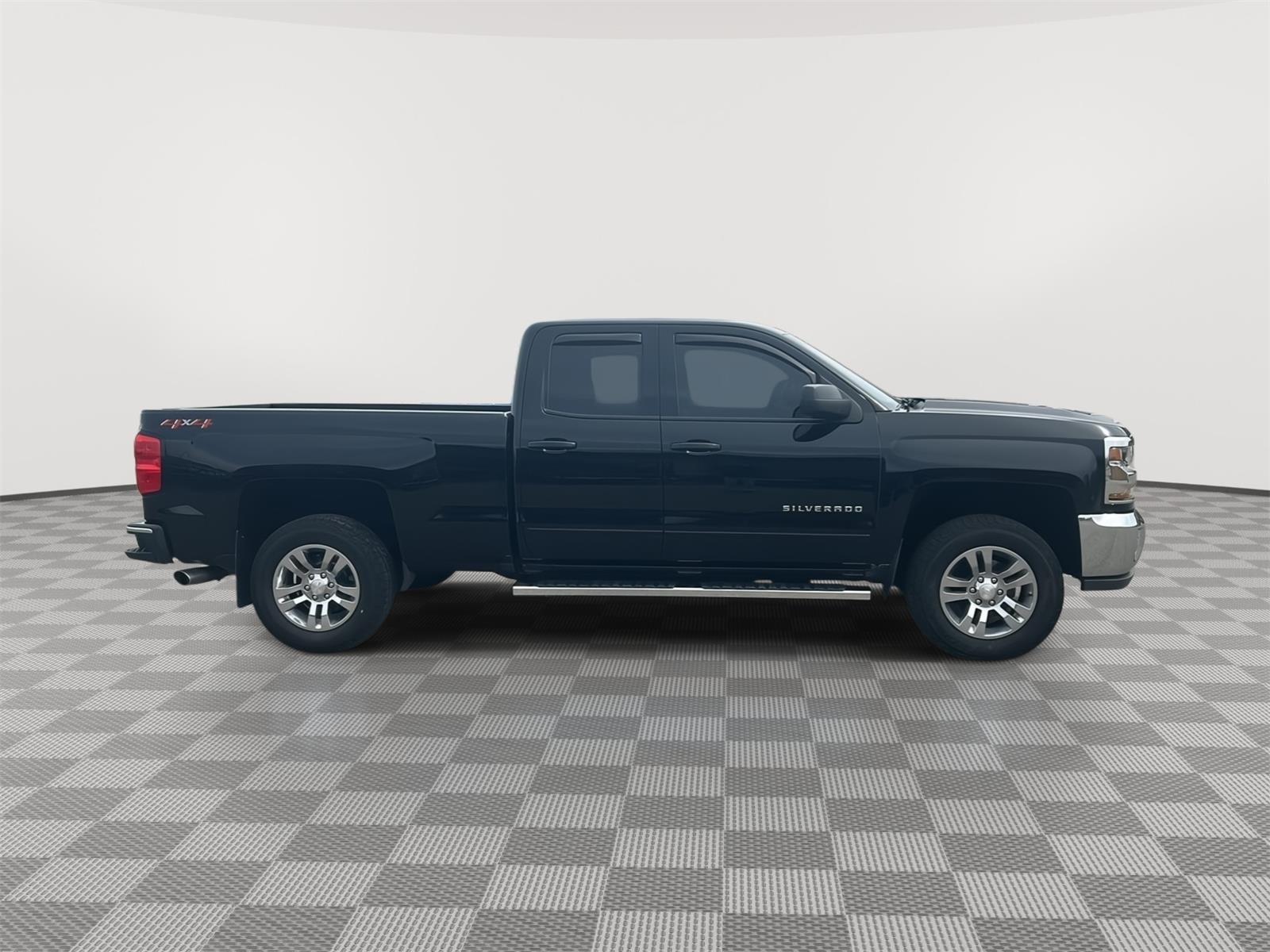 2019 Chevrolet Silverado 1500 LD LT - 5