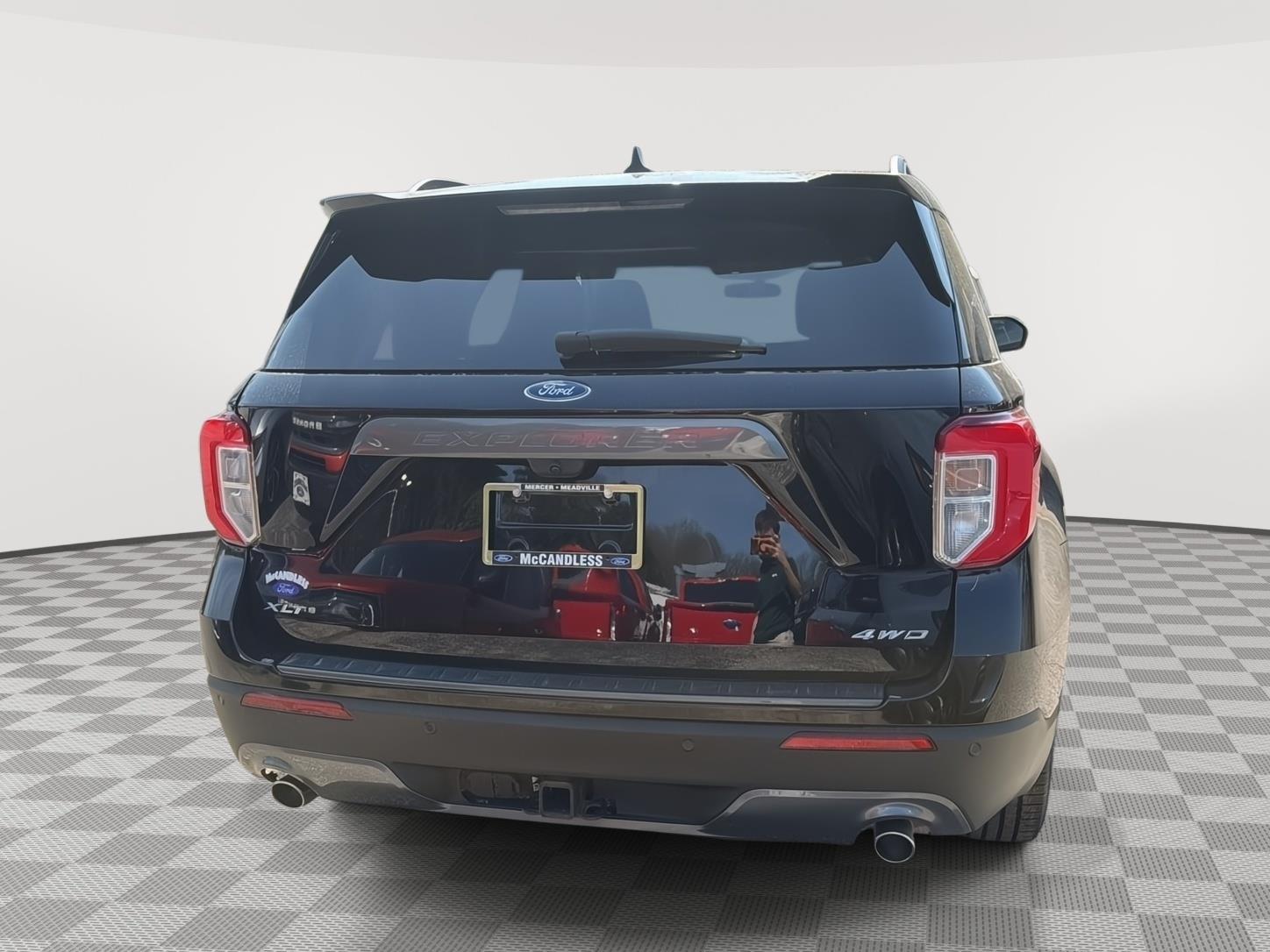 2023 Ford Explorer XLT - 9