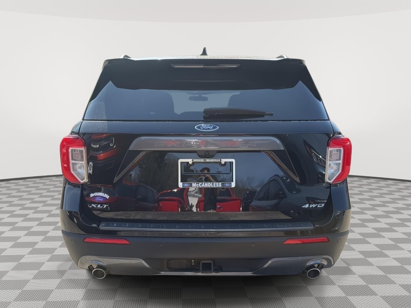 2023 Ford Explorer XLT - 10