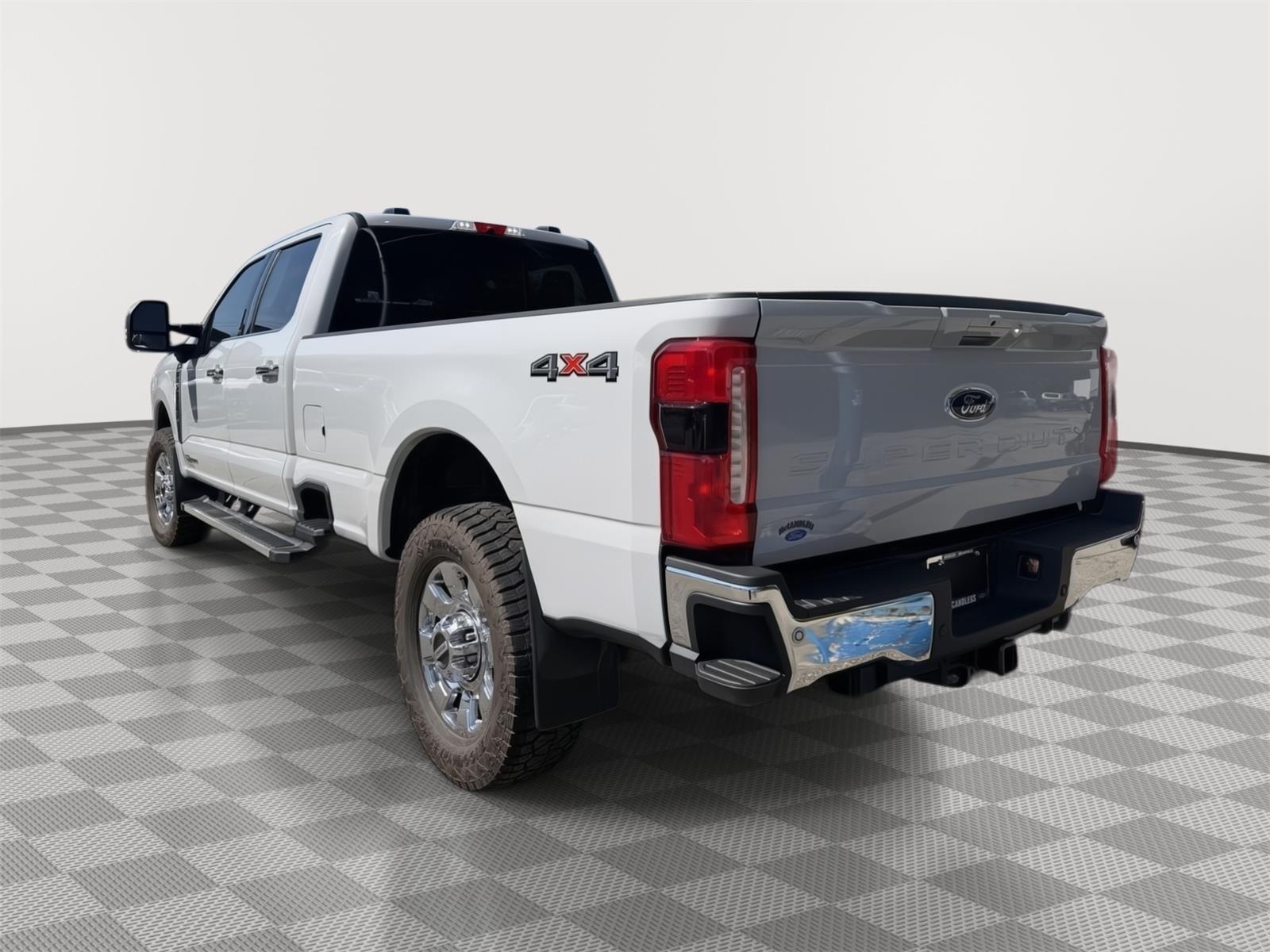 2026 Ford Super Duty F-350 Lariat - 2