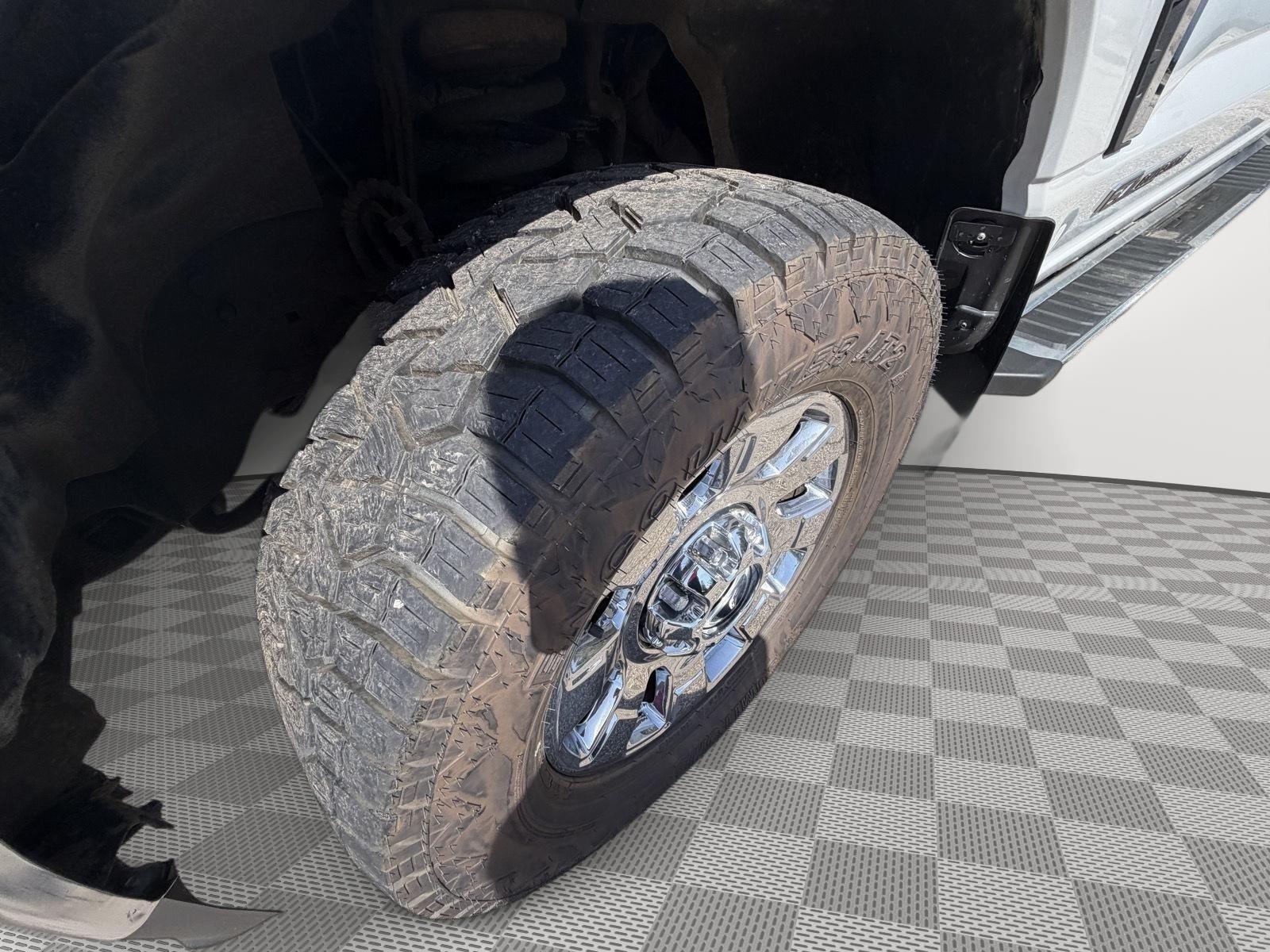 2026 Ford Super Duty F-350 Lariat - 8