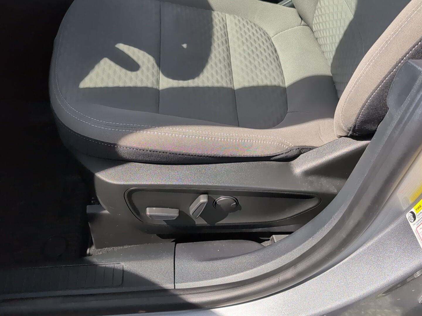 2022 Ford ESCAPE SE Base - 11