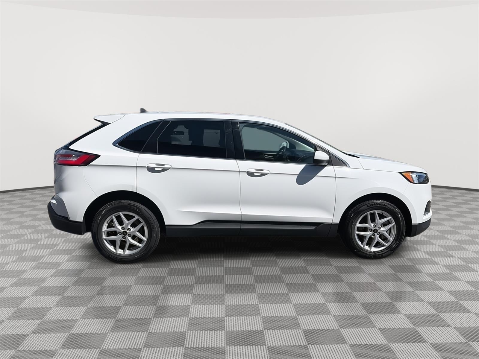 2024 Ford Edge SEL - 5
