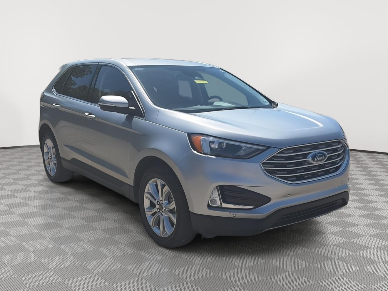 2024 Ford Edge Titanium - 3