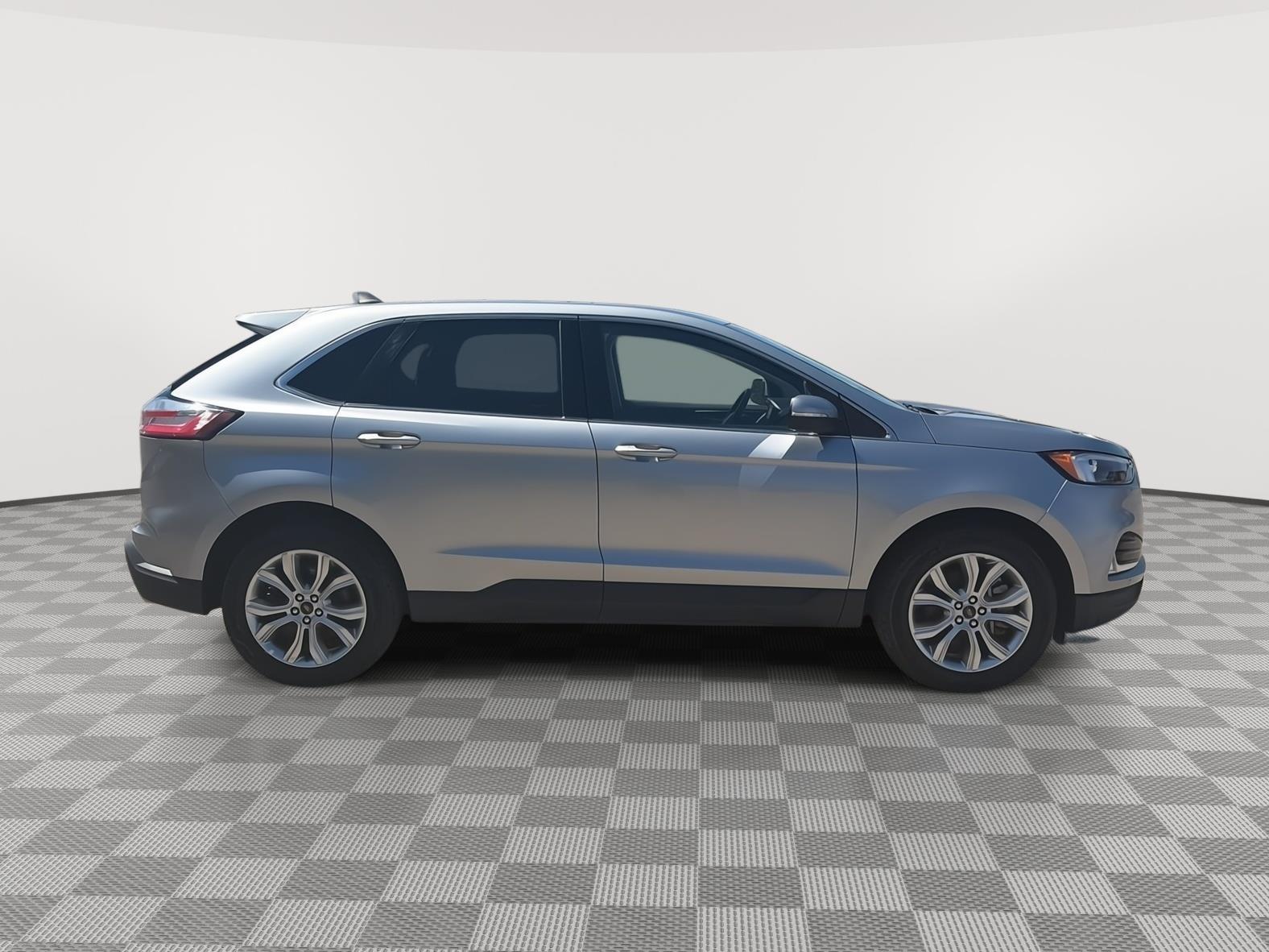 2024 Ford Edge Titanium - 5