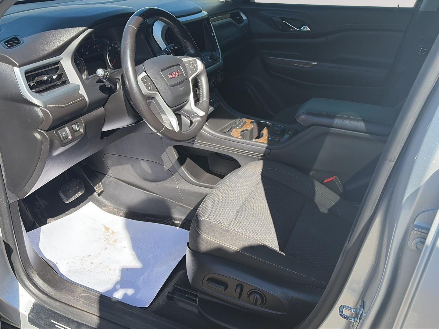 2020 GMC Acadia SLE - 9