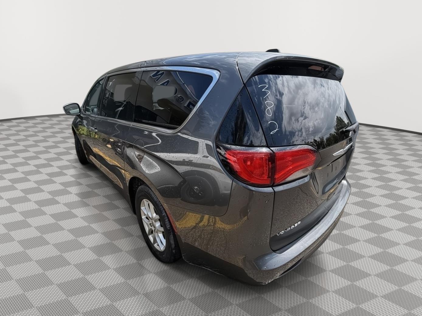 2023 Chrysler Voyager LX - 2