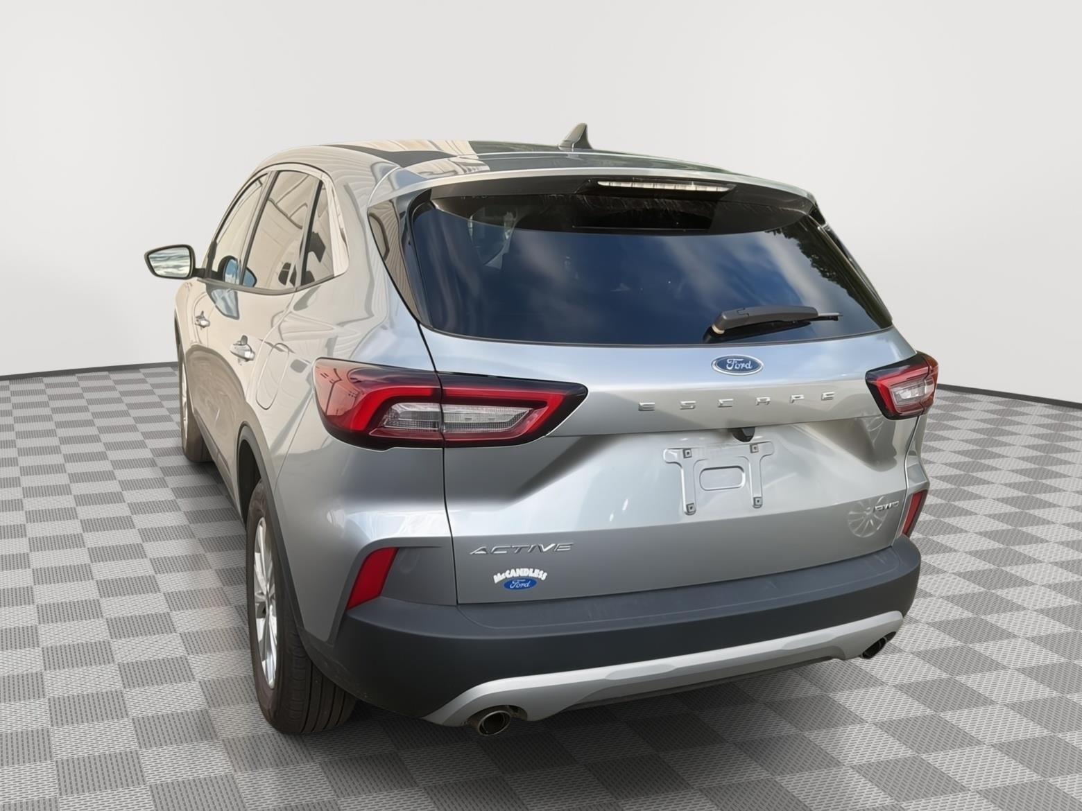 2023 Ford Escape Active - 11