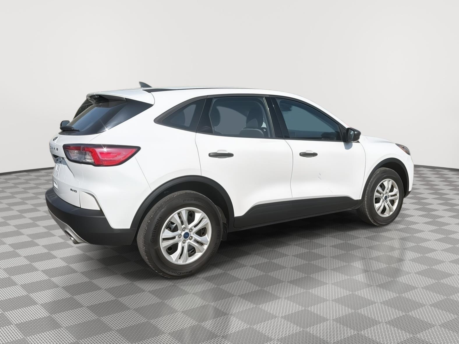 2022 Ford Escape S - 9