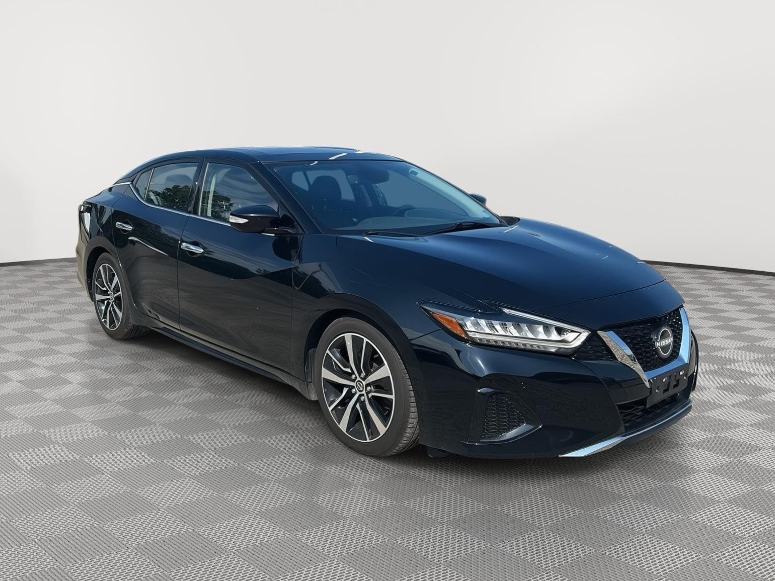 2023 Nissan Maxima Sl Base - 3