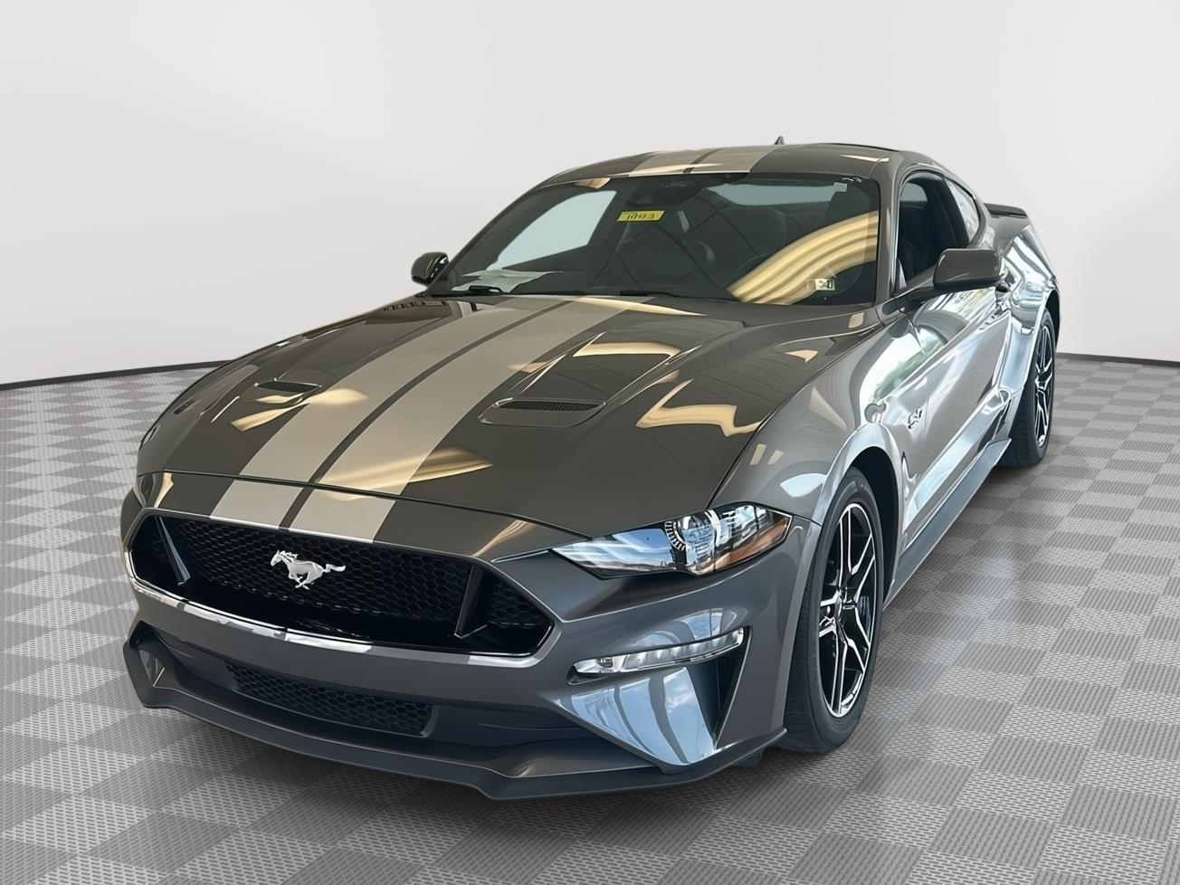2021 Ford Mustang photo 21 of 27
