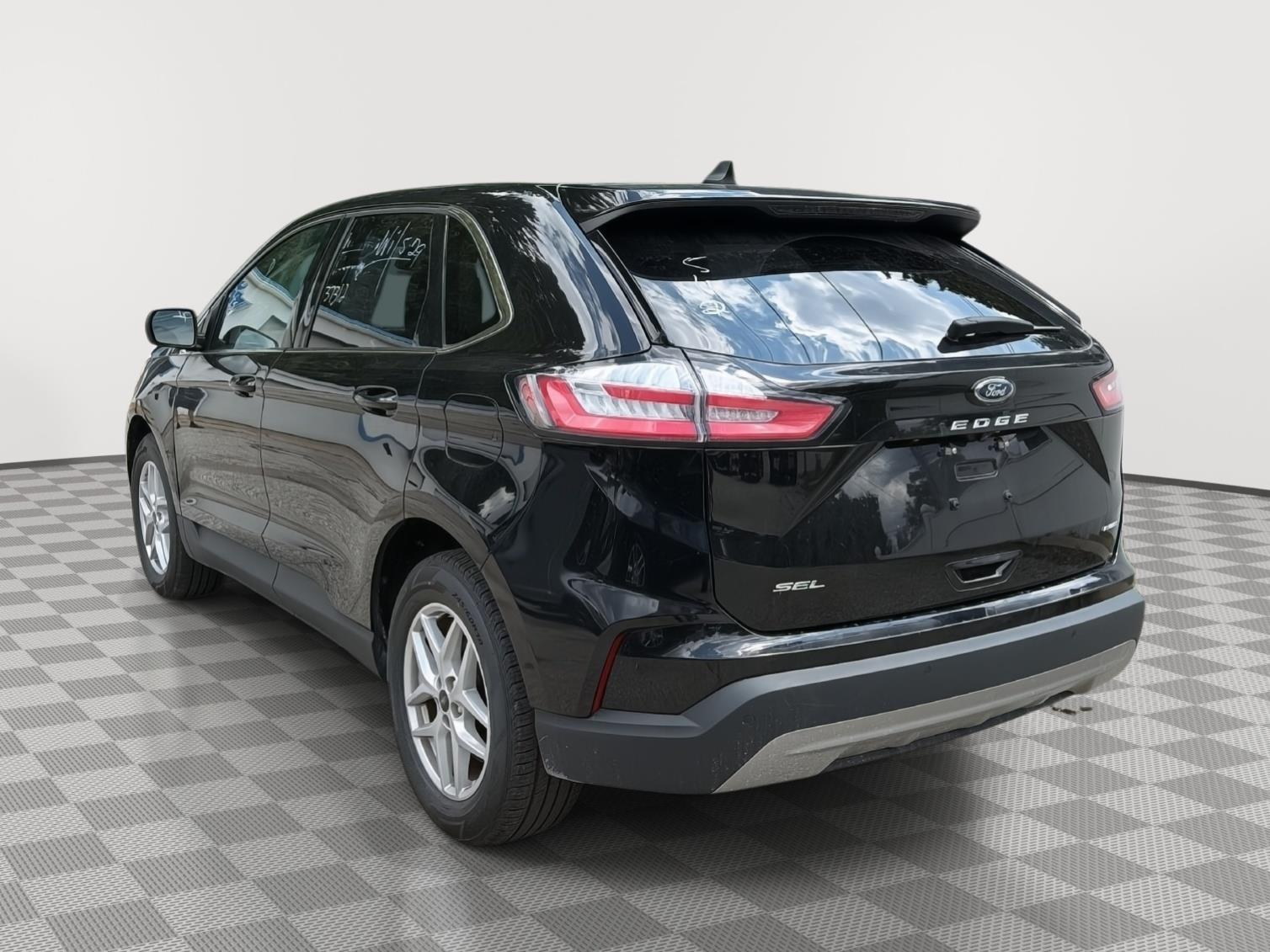 2024 Ford Edge SEL - 2