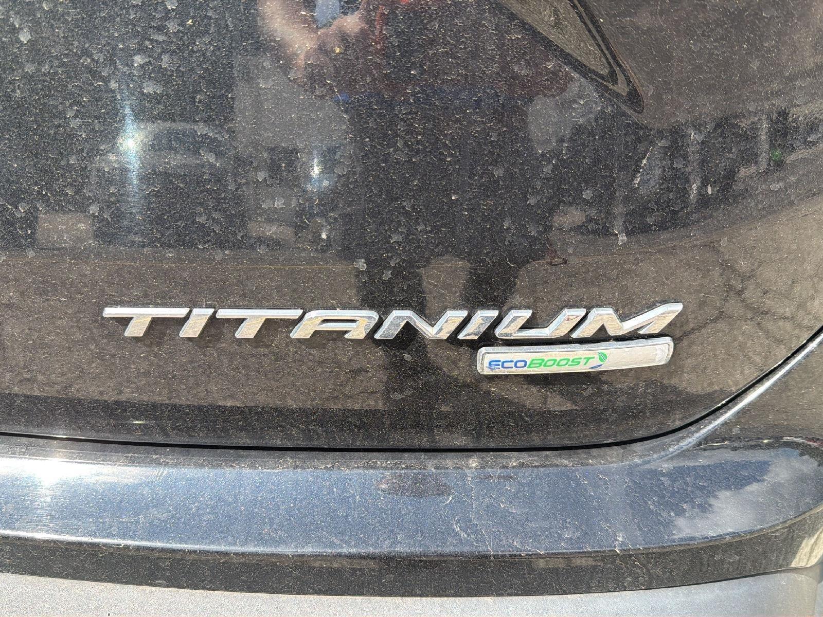 2019 Ford Edge photo 5 of 28