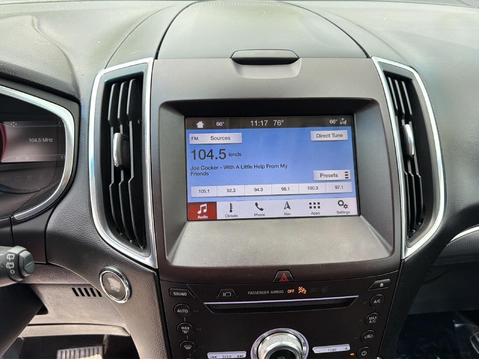 2019 Ford Edge photo 15 of 28