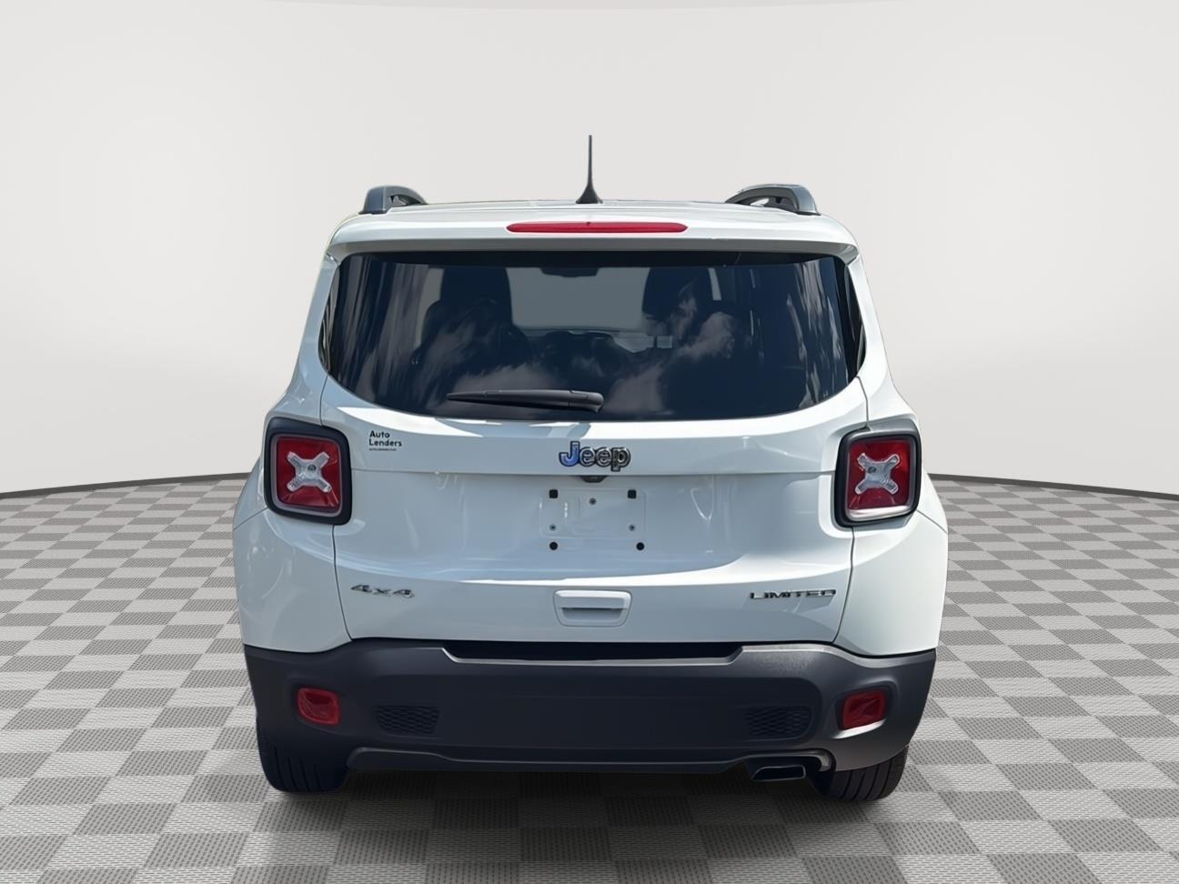 2021 Jeep Renegade photo 2 of 25