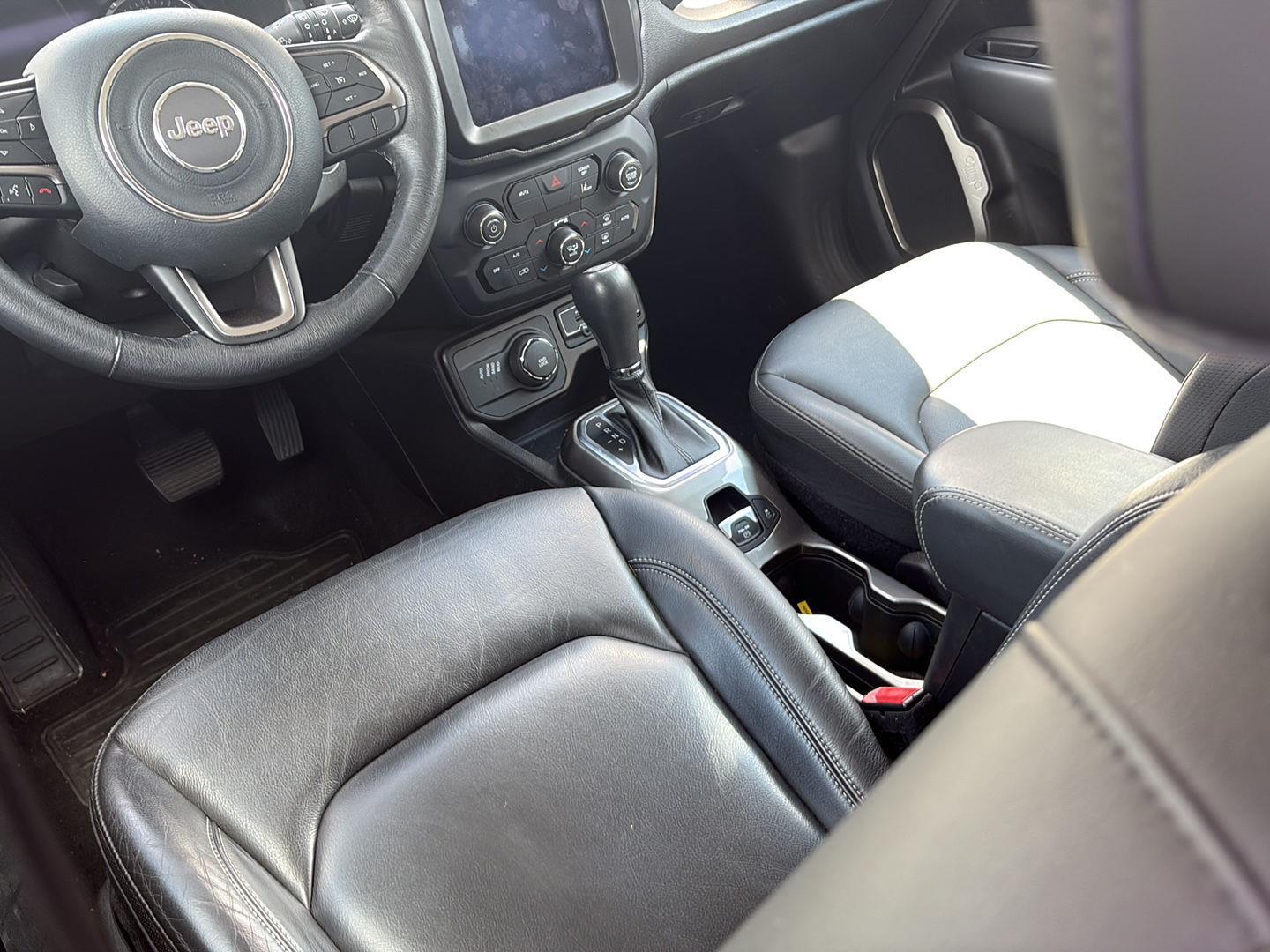 2021 Jeep Renegade photo 16 of 25