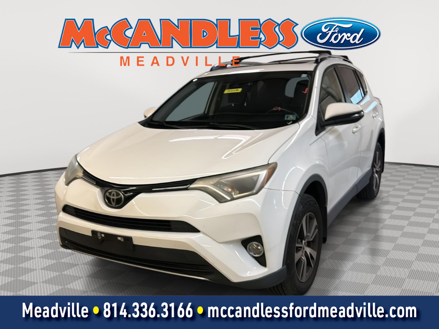 2018 Toyota RAV4 Blanco (Super White) SUV/Crossover Tracción en las cuatro ruedas 6 velocidades Automática