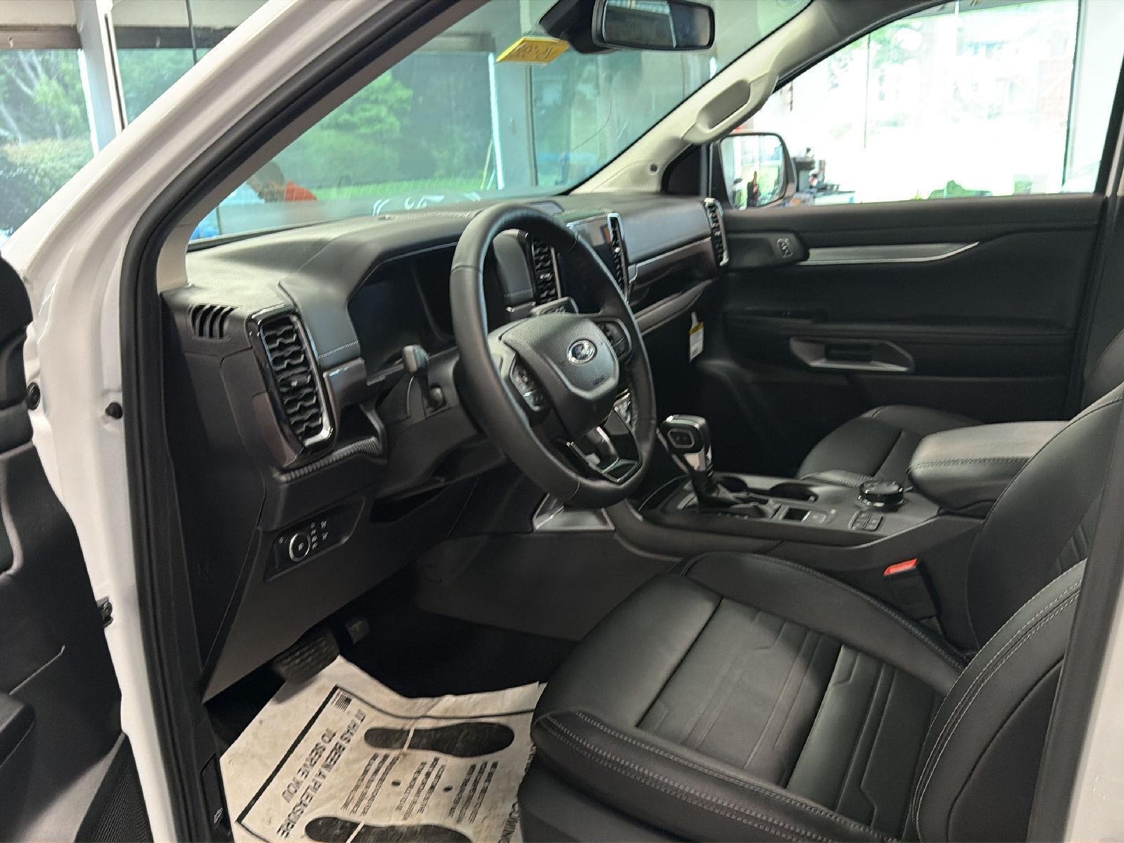 2025 Ford Ranger LARIAT - 8