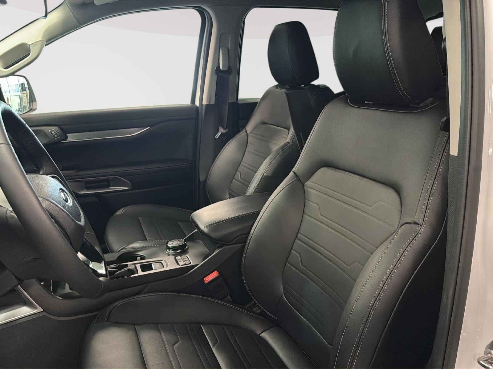 2025 Ford Ranger LARIAT - 9