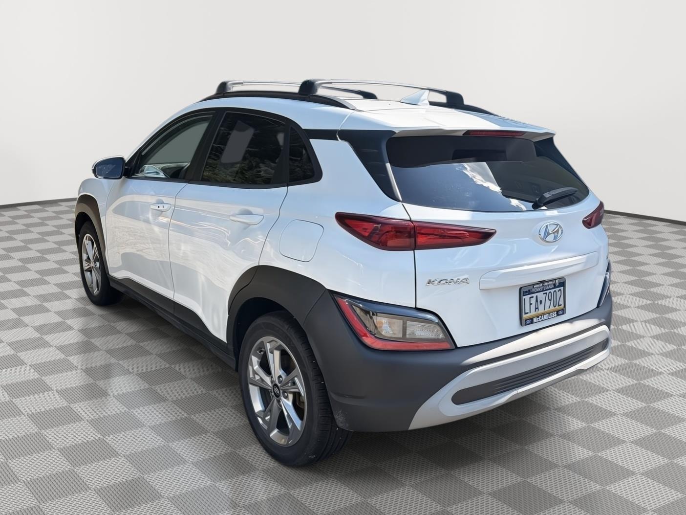 2023 Hyundai Kona photo 3 of 18