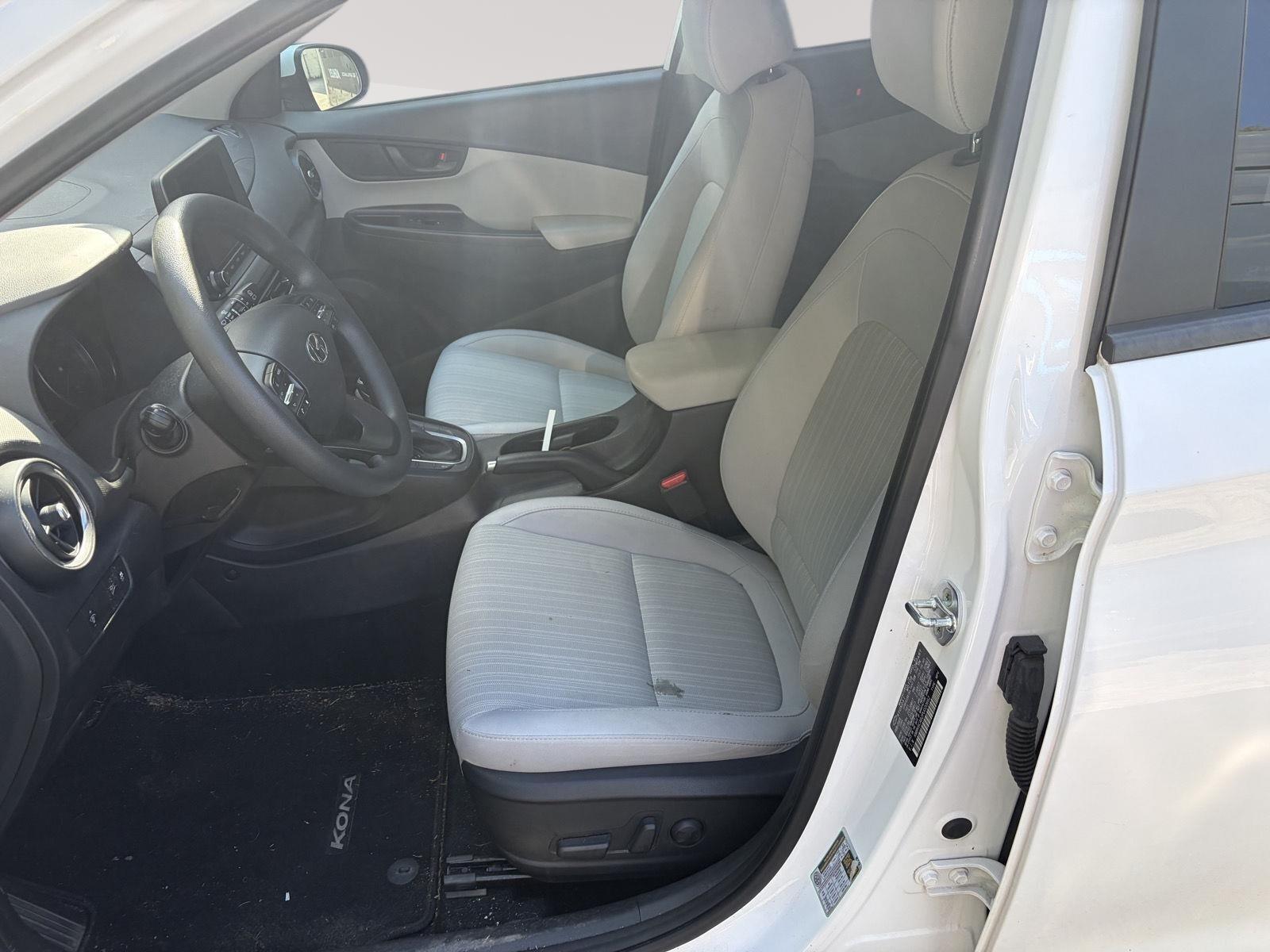 2023 Hyundai Kona photo 7 of 18