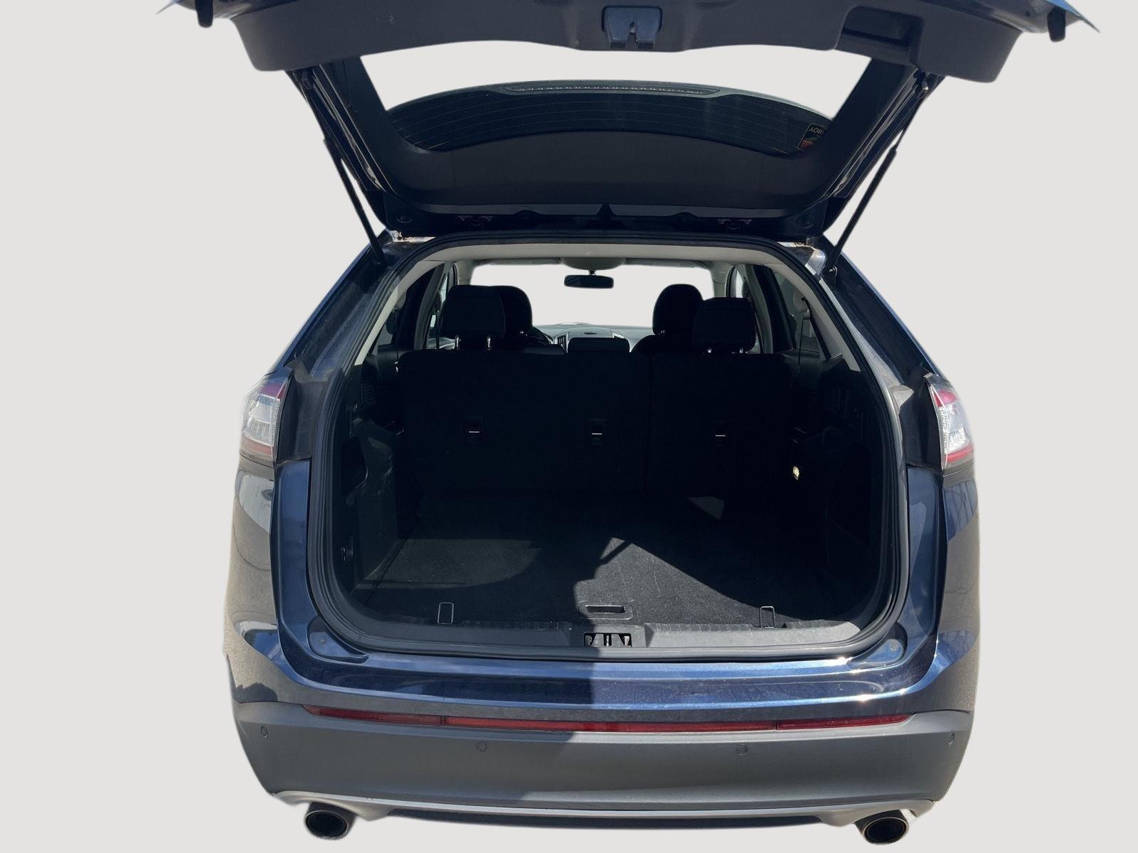 2017 Ford Edge photo 15 of 25