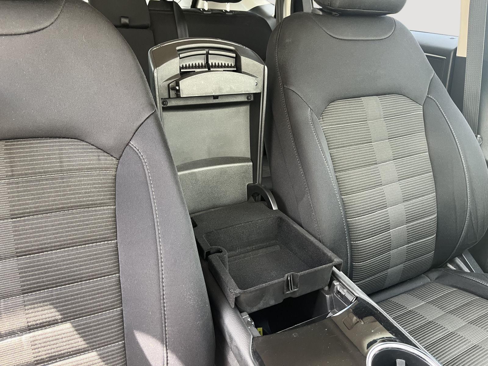 2017 Ford Edge photo 23 of 25