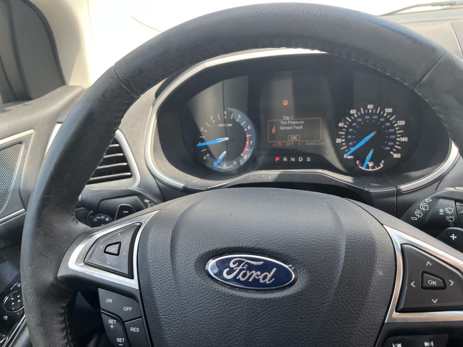 2017 Ford Edge photo 25 of 25