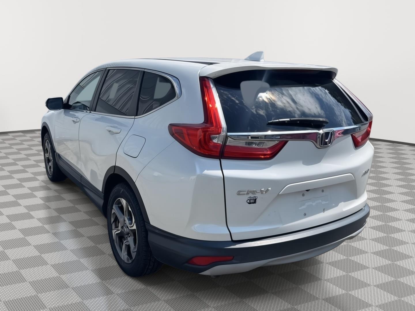 2018 Honda CR-V photo 6 of 24