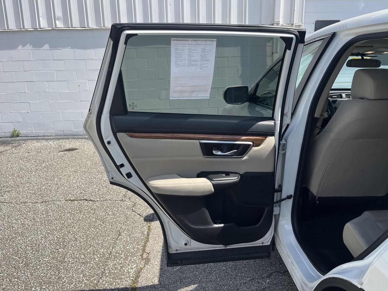 2018 Honda CR-V photo 10 of 24