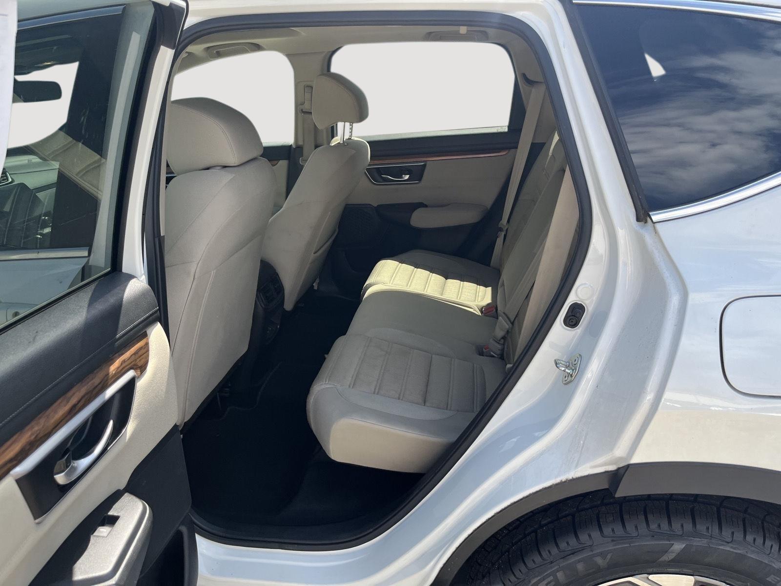 2018 Honda CR-V photo 15 of 24