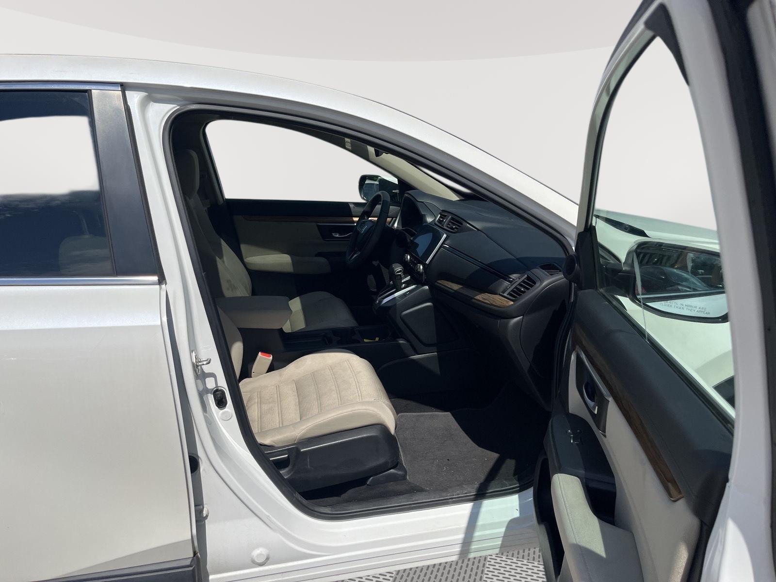 2018 Honda CR-V photo 21 of 24