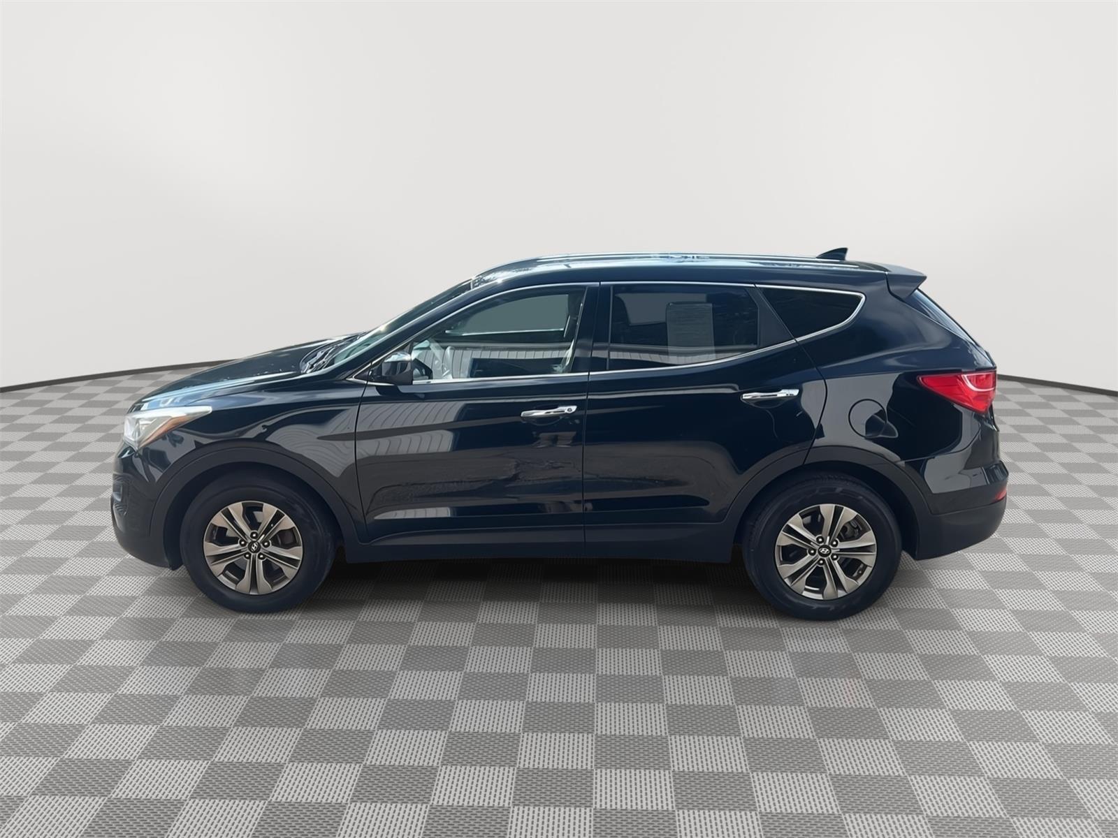 2016 Hyundai Santa Fe Sport photo 2 of 30
