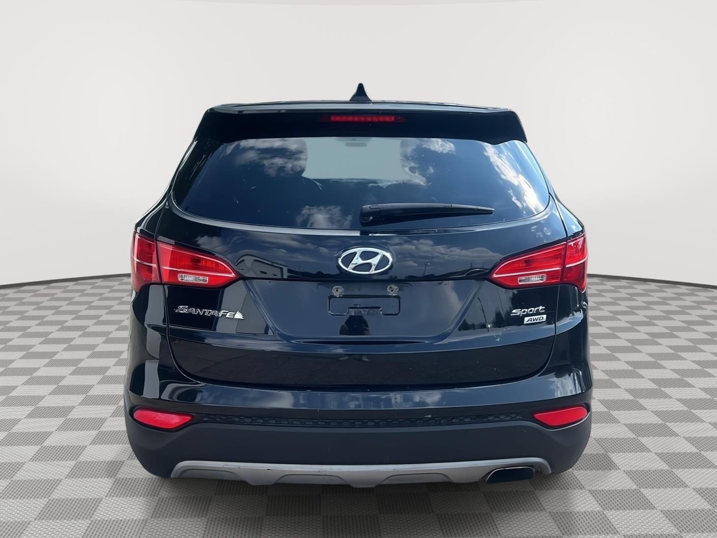 2016 Hyundai Santa Fe Sport photo 4 of 30
