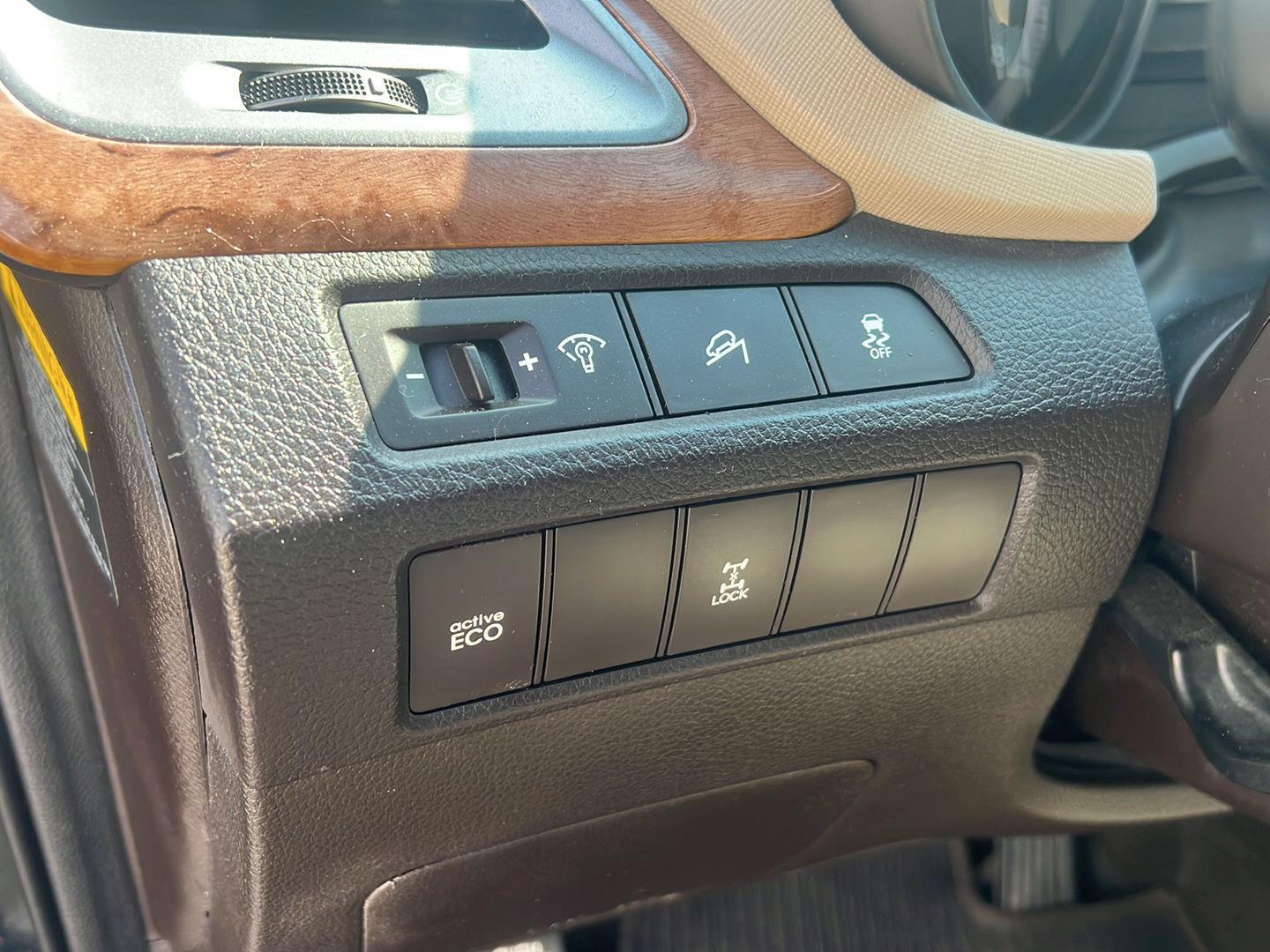 2016 Hyundai Santa Fe Sport photo 11 of 30
