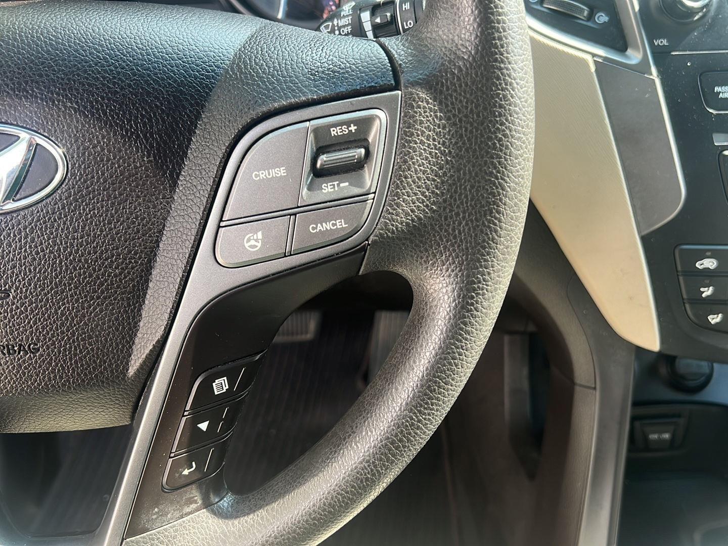 2016 Hyundai Santa Fe Sport photo 15 of 30
