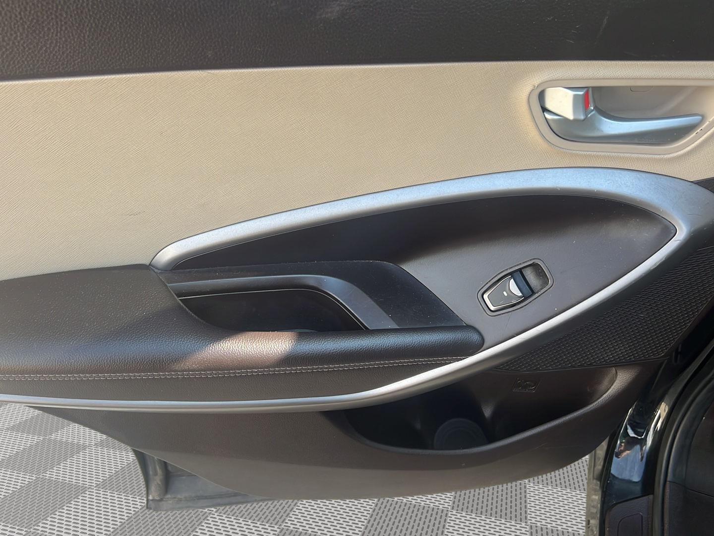2016 Hyundai Santa Fe Sport photo 20 of 30