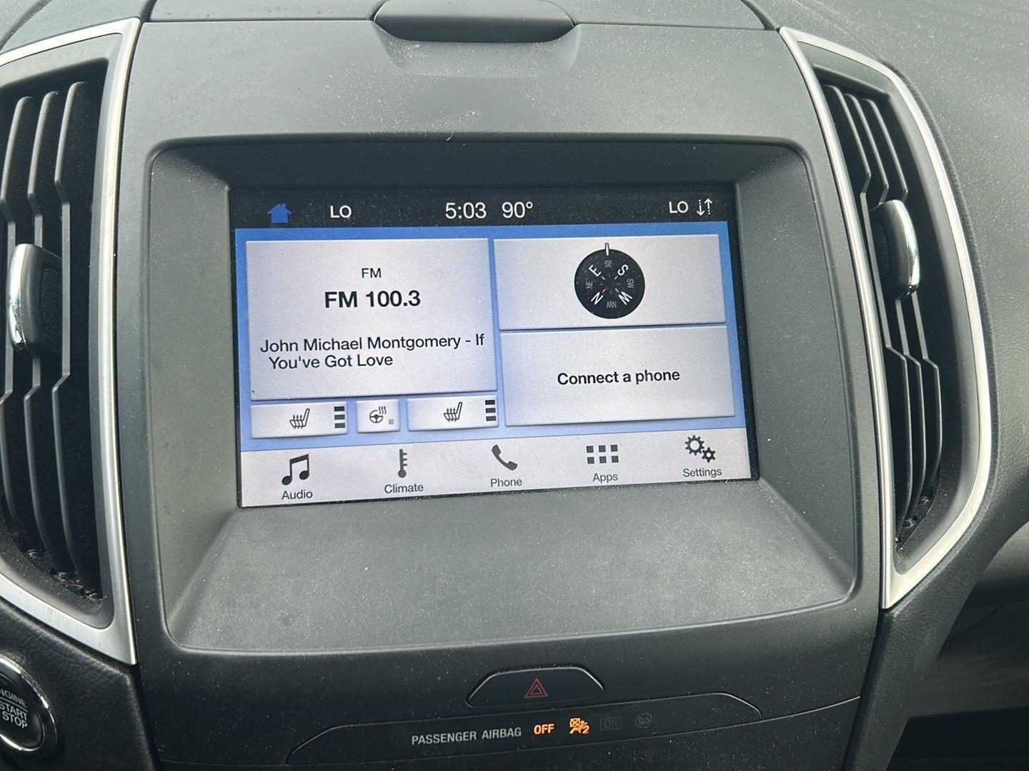 2019 Ford Edge photo 18 of 25