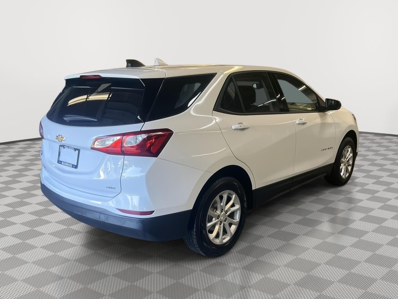 2019 Chevrolet Equinox LS - 5